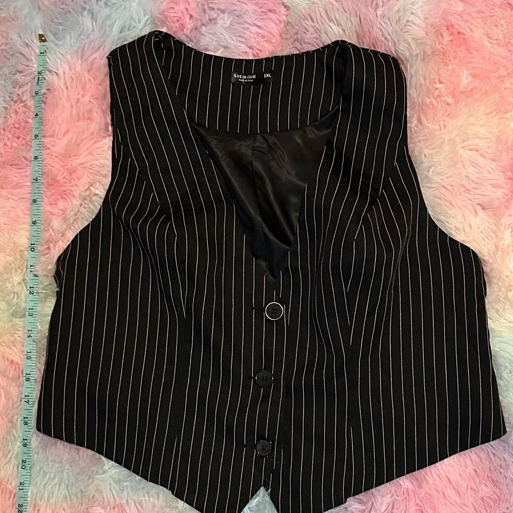 Black and White Buttoned Crop Vest